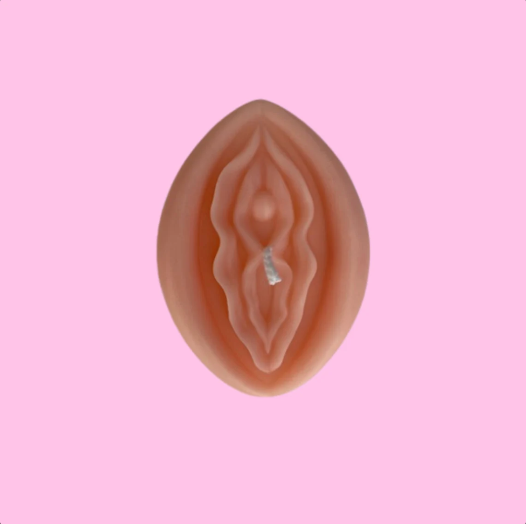 FLAT LAY VULVA CANDLE (BESTSELLER)